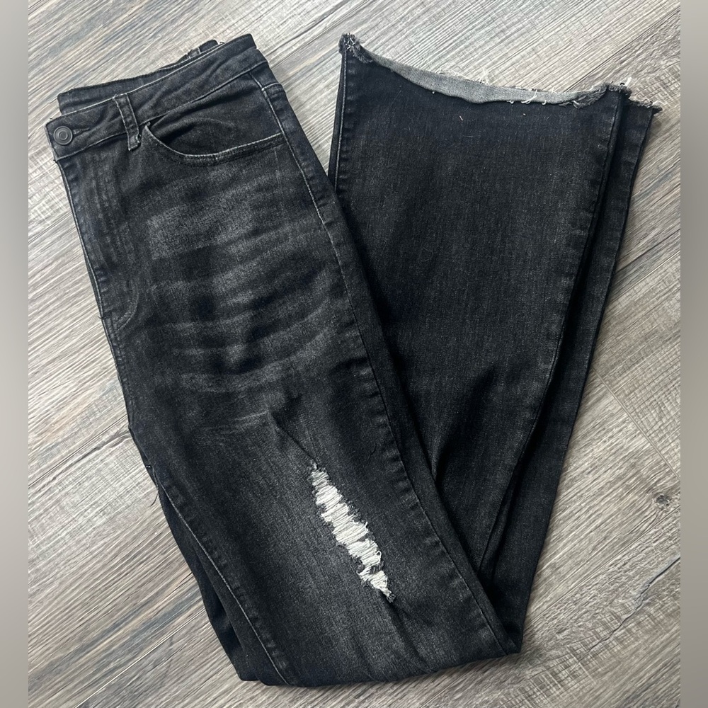 SHEIN Size Large Black Flare Wide Leg Jeans with Distressed Details